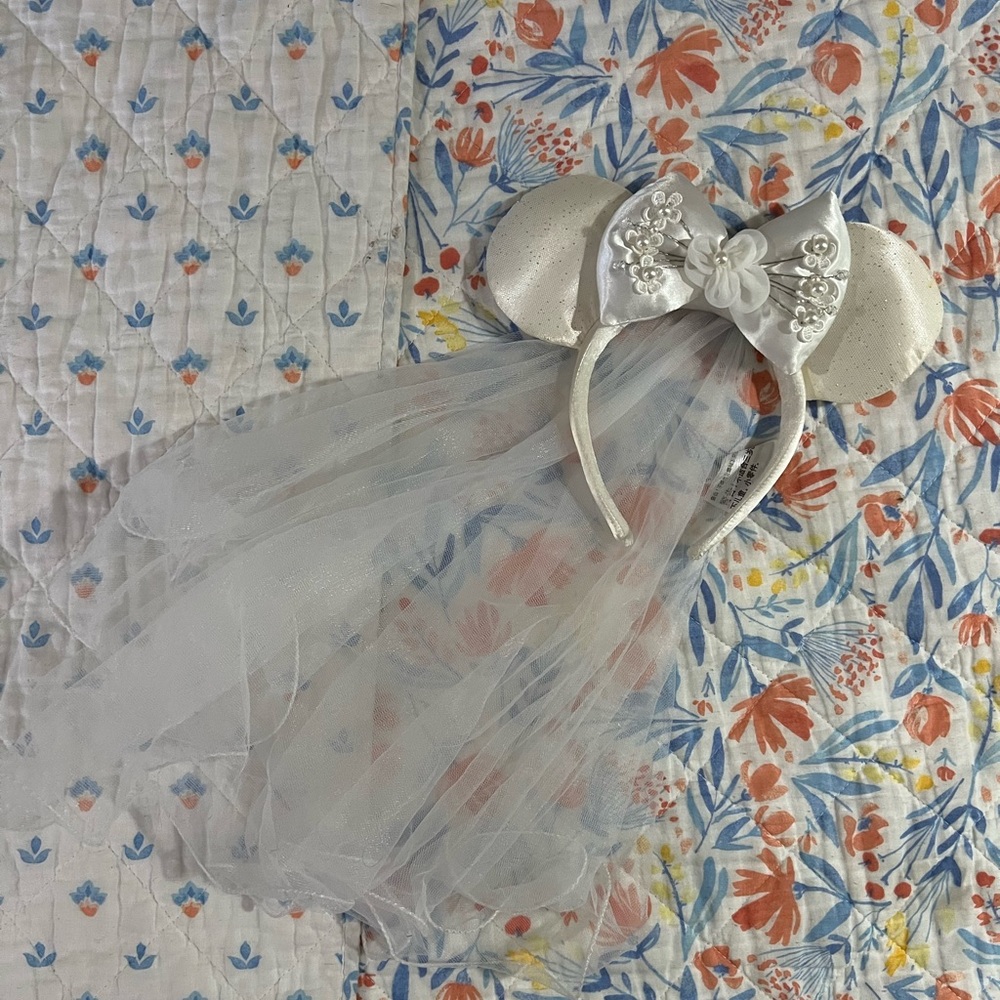 Disney bride Mickey Mouse ears